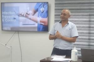 تدريبات لتعزيز سلامة المرافق الصحية في غزة